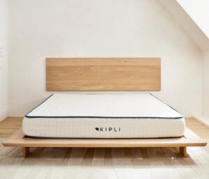 Lit sommier plateforme bois massif Livia de la marque Kipli